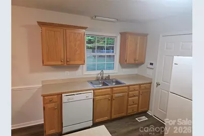 5126 Silver Tree Trail, Conover, NC 28613 - Photo 11