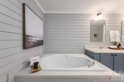 19 Sycamore Street, Asheville, NC 28804 - Photo 17