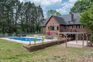 2025 34th Ave Dr NE, Hickory, NC 28601 - Photo 5
