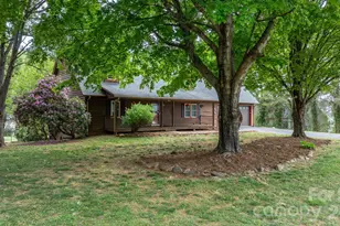 2025 34th Ave Dr NE, Hickory, NC 28601 - Photo 3