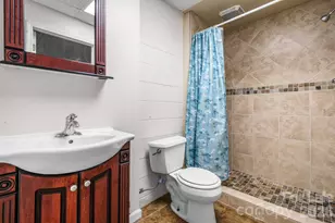 2025 34th Ave Dr NE, Hickory, NC 28601 - Photo 31