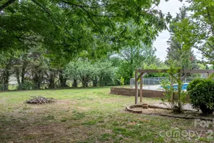 2025 34th Ave Dr NE, Hickory, NC 28601 - Photo 37