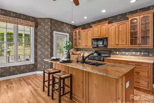 224 Hydrangea Dr, Waynesville, NC 28785 - Photo 9
