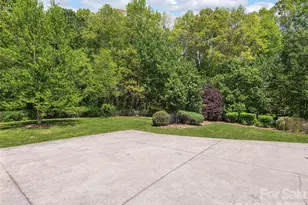 224 Hydrangea Dr, Waynesville, NC 28785 - Photo 35