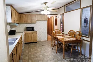 318 Tuckers Grove Rd, Statesville, NC 28625 - Photo 9