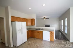 4960 Summerside Dr, Clover, SC 29710 - Photo 7