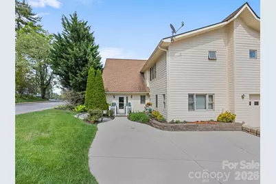 7 Bage Street, Waynesville, NC 28786 - Photo 3
