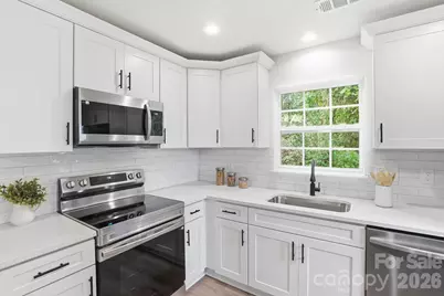 7621 Petrea Lane, Charlotte, NC 28227 - Photo 13