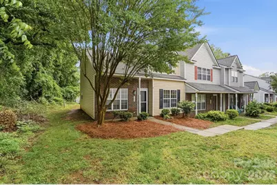 7621 Petrea Lane, Charlotte, NC 28227 - Photo 3