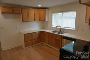 1124 W Mauney Ave, Gastonia, NC 28052 - Photo 11