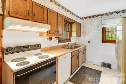 435 Upper Glady Fork Road, Candler, NC 28714 - Photo 17