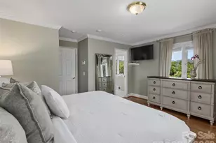 7 Glen Falls Rd, Asheville, NC 28804 - Photo 17