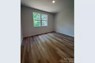 1143 12th Street Drive SW, Hickory, NC 28602 - Photo 7