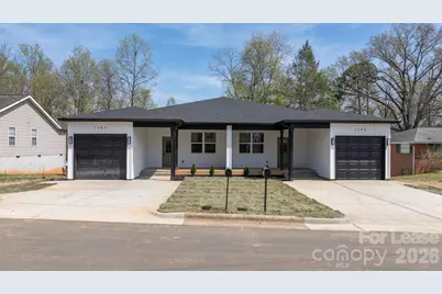 1143 12th Street Drive SW, Hickory, NC 28602 - Photo 1