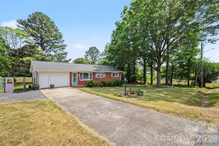 79 Walnut St, Badin, NC 28009 - Photo 25