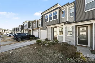 3132 Hutton Gardens Lane, Charlotte, NC 28269 - Photo 3