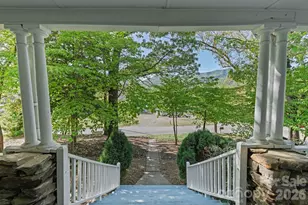33 Vance Ave, Black Mountain, NC 28711 - Photo 11