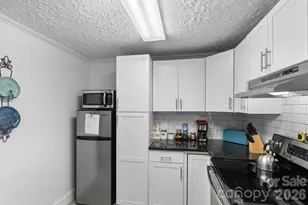 33 Vance Ave, Black Mountain, NC 28711 - Photo 17