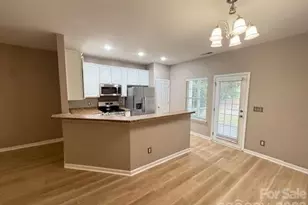 17439 Caldwell Track Dr, Cornelius, NC 28031 - Photo 7