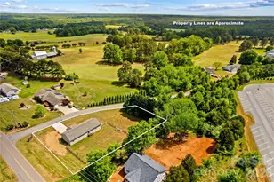 104 Sandtrap Dr, Statesville, NC 28677 - Photo 35