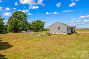 104 Sandtrap Dr, Statesville, NC 28677 - Photo 31