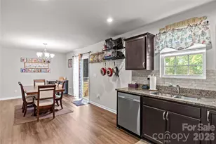 104 Sandtrap Dr, Statesville, NC 28677 - Photo 11
