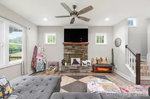 2029 Bost St, Lincolnton, NC 28092 - Photo 15