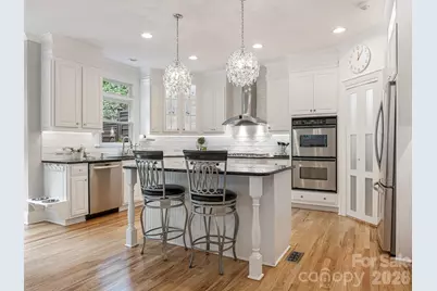 602 Hampshire Hill Road, Matthews, NC 28105 - Photo 11
