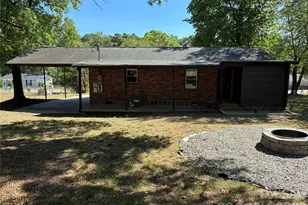 103 Sunset Ln, Bessemer City, NC 28016 - Photo 5