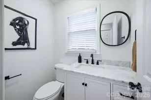 2726 Heidleburg Ln, Charlotte, NC 28210 - Photo 13