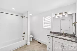 1214 N Sharon Amity Rd, Charlotte, NC 28211 - Photo 15