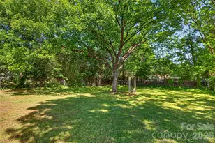 1214 N Sharon Amity Rd, Charlotte, NC 28211 - Photo 21