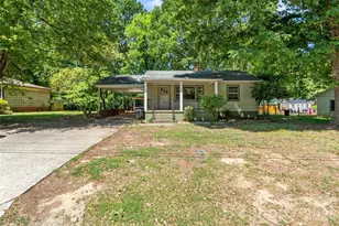 412 Eastside Dr, Statesville, NC 28625 - Photo 1