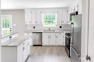 6016 Indian Brook Dr, Matthews, NC 28104 - Photo 13