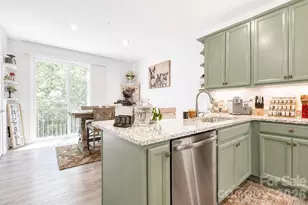 268 Parkwood Ave, Charlotte, NC 28206 - Photo 9