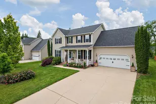 288 Walnut Crest Rd, Fletcher, NC 28732 - Photo 3