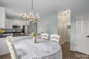 288 Walnut Crest Rd, Fletcher, NC 28732 - Photo 17