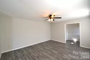 100 Old Farm Ct, Matthews, NC 28104 - Photo 17