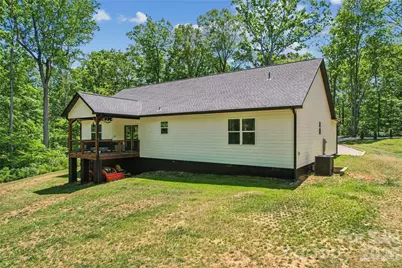 305 Robinson Avenue, Mount Holly, NC 28120 - Photo 3