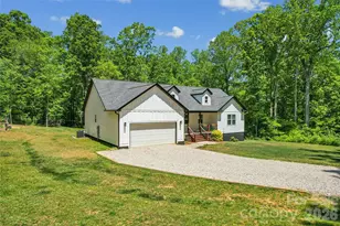 305 Robinson Ave, Mount Holly, NC 28120 - Photo 3