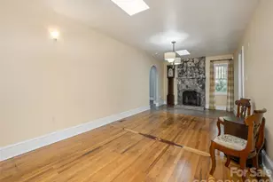 115 Oakland Rd, Asheville, NC 28801 - Photo 7