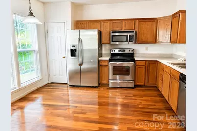 913 Tiger Lane, Charlotte, NC 28262 - Photo 7