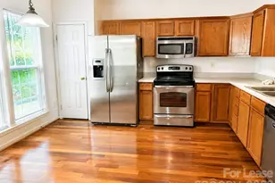 913 Tiger Ln, Charlotte, NC 28262 - Photo 7