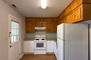 409 Hawley Ave, Belmont, NC 28012 - Photo 5