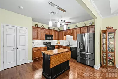 908 Davie Avenue #D, Statesville, NC 28677 - Photo 13
