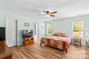 1174 Mocksville Hwy, Statesville, NC 28625 - Photo 21