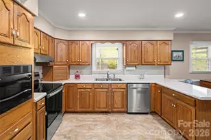 83 Honeysuckle Ln, Burnsville, NC 28714 - Photo 7