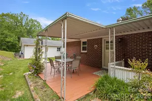 83 Honeysuckle Ln, Burnsville, NC 28714 - Photo 21