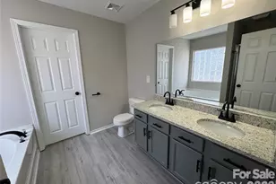 9019 Newfield St, Charlotte, NC 28216 - Photo 9