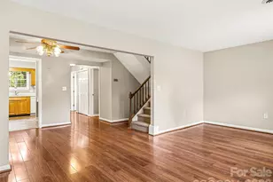 1409 Kensington Rd, Hendersonville, NC 28791 - Photo 11
